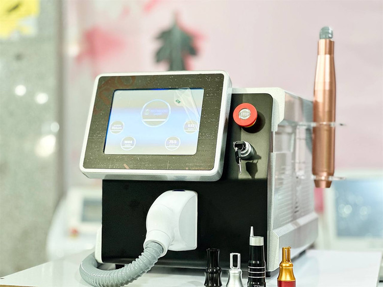 لیزر پیکوشور پیکوسکند 4 لنز