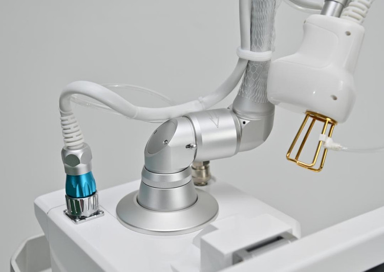 دستگاه لیزر Co2 فرکشنال برند DF