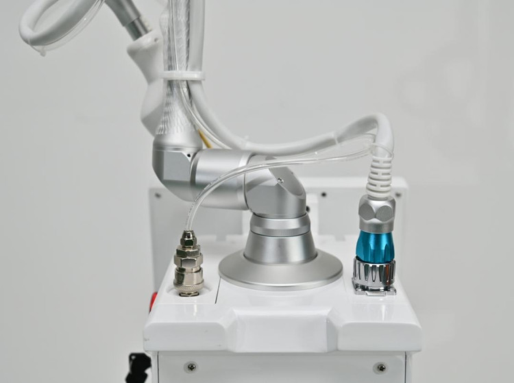 دستگاه لیزر Co2 فرکشنال برند DF