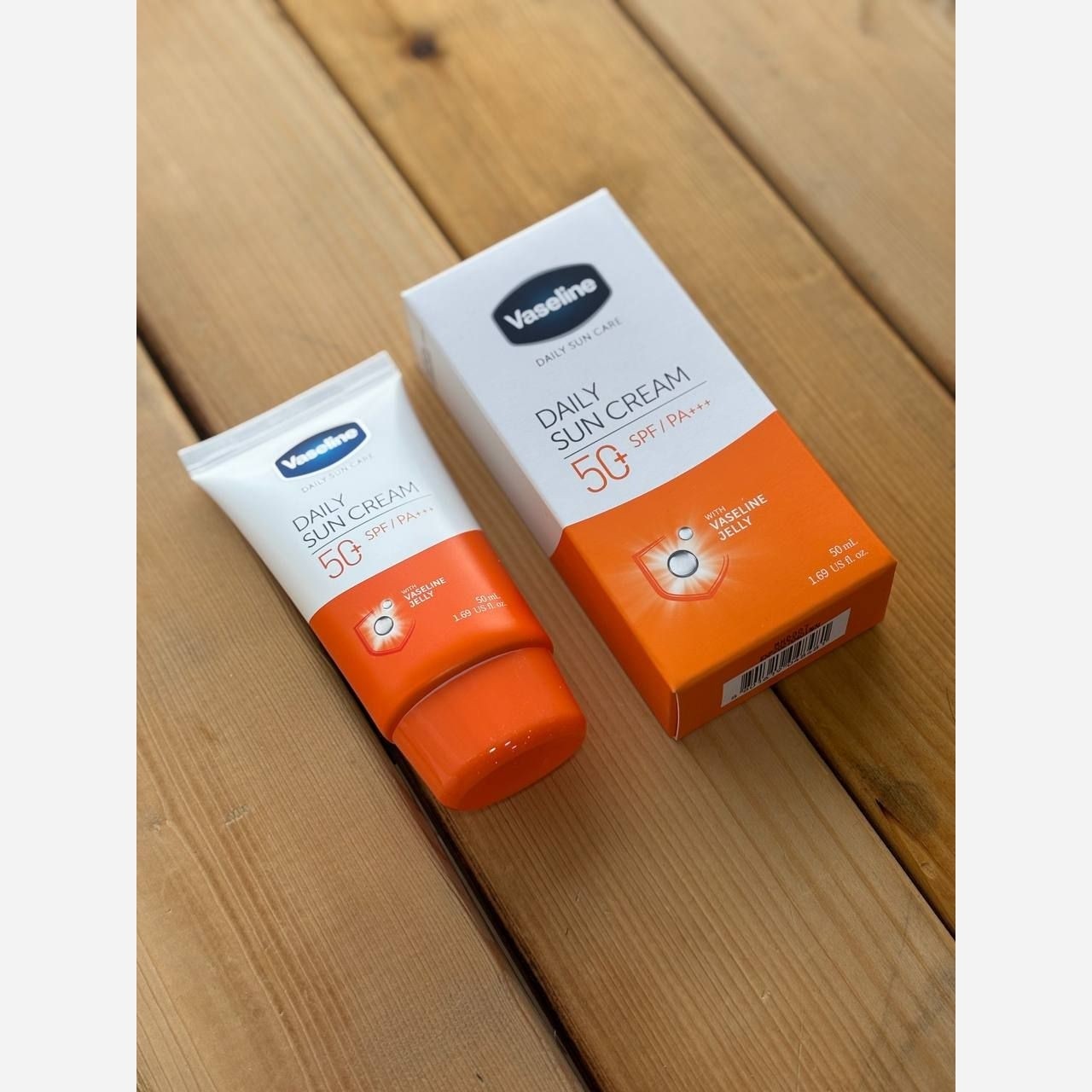ضدآفتاب وازلین Vaseline